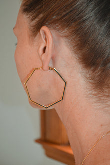 Corinthians Collection 14K Gold Plate Bold 2.5” 7-Sided Hoop Earrings